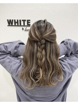 アンダーバーホワイト 阪神西宮店(_WHITE) イルミナ　外国人風ハイライトカラー！デザインカラー