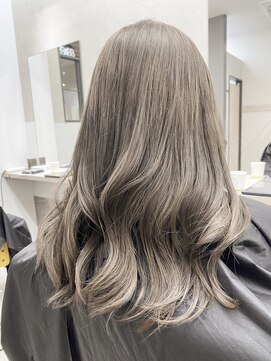 ラフィット 下大利店(lafit) グレージュ/ lafit 下大利 大野城 @avlon0805