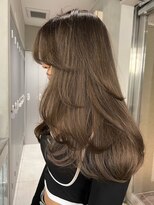 サイン 表参道(SIGN)&nbsp;レイヤーカットグレージュカラーデザインカラーシルキーベージュ