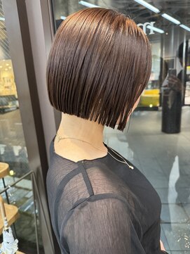 ミィ 表参道(mee.) 前髪/アンブレラカラー/こなれミディ/イメチェン/ぱっつんボブ