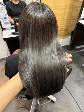 ニュイ 高槻 阪急茨木店(nui) 黒髪ボブルフネビージュ小顔ワンレンスペインカール