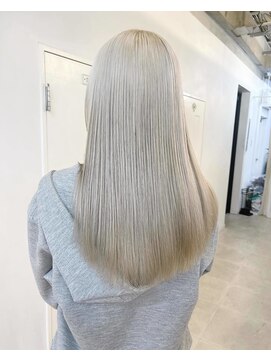 エイム(AiM) ホワイトグレージュ