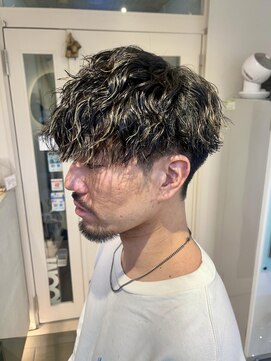 キャンバス バイ ネオリーブ 横浜西口(Canvas by neo.) メンズパーマ　ツイスパ　ハイライト　横浜