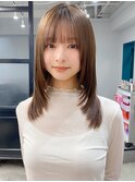 小顔 前髪 レイヤーカット ホワイトグレージュ"