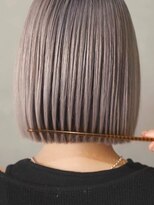 ハウ 心斎橋(how)&nbsp;透明感抜群20代30代ダブルカラーブリーチグレージュアッシュ