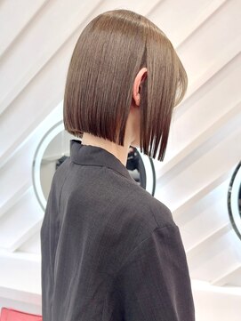 ロンドヴァリー 渋谷店(Lond vallee) あご下2cm前下り大人ボブ
