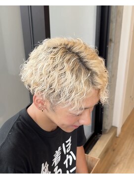 シルク バイ ルカ(SilQ by Luca) ブリーチ×波巻きスパイラル