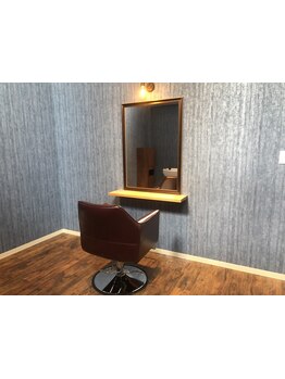 この地区にない完全個室、半個室、カフェ併設サロン☆上質な空間でくつろいでみてはいかが？