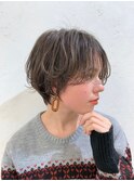 外国人風くすみベージュ　ノーブルショート