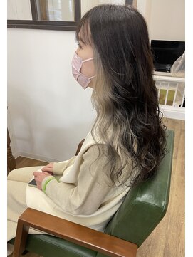 アンダーバーホワイトモデ 河内長野(_WHITE mode) ◎イヤリングカラーホワイトベージュ大人スタイル河内長野千代田