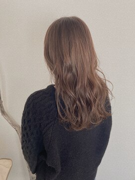 オーシー 四ツ井店(O'sea) ヌーディベージュ