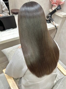 ジーナ 京都河原町(Zina) 髪質改善＊オリーブショコラアッシュ＊美髪【Zina 河原町】