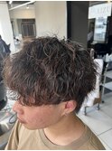 波巻きツイストスパイラルパーマ　王道マッシュ無造作フェード