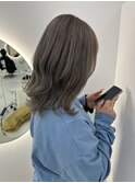 アッシュグレージュ ブリーチ必須