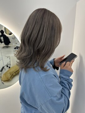 アイニ 天王寺アポロ店(aini) アッシュグレージュ ブリーチ必須