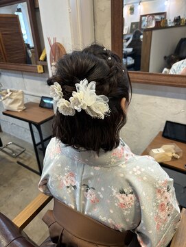 アイノベル(‘Inovel’) ハーフアップ