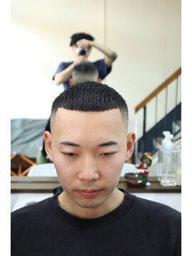 オーディナリーバーバープレース(Ordinary Barber Place) 高円寺/クロップスタイル/スキンフェード