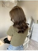 明るめオリーブベージュ