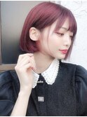 赤髪切りっぱなしボブ