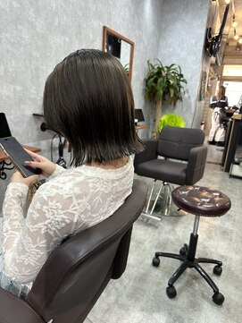 シールドヘアー 沖縄 新都心(C'LD Hair) 那覇/新都心/おもろまち/切りっぱなしボブ/ぱつっとボブ/ボブ