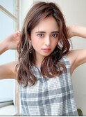 30代に人気！顔周りの後れ毛がかわいいシャギーレイヤー