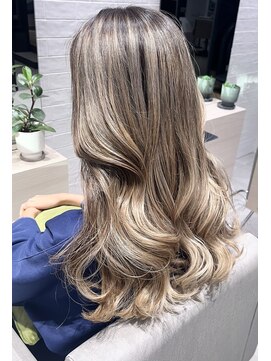 ステア ケース(stair case) 海外風ヘアカラー