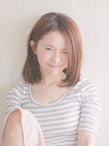 オジコ(ojiko)&nbsp;☆月曜営業☆ojiko.ゆるふわ大人可愛い耳掛け小顔ミディ