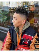 フォーコーナーズ(Four Corners)&nbsp;skin fade【クルーカット】