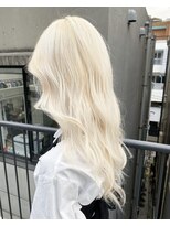 ジーナ(XENA)&nbsp;【光】 White blonde