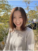 切りっぱなしミディアムボブ