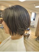 ショートボブ