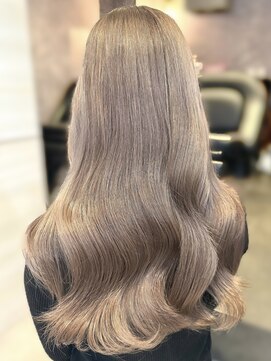 エルバイラビス 大宮(elu by lovis) 《ゆい》ミルクティーベージュ/レイヤーカット/韓国ヘア