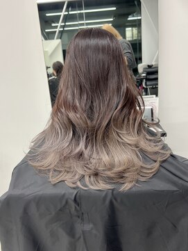 アライブ キチジョウジ(ALIVE Kichijoji) 【ALIVE吉祥寺】グレージュグラデーションカラー