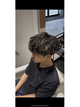 ミリ(milli Produce by ITAKURA) 波巻きパーマ