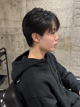 ニアウ 太田店(Niau) MEN’S HAIR/サーフカール/刈り上げセンターパート/太田