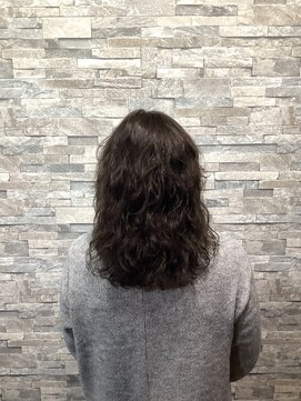 ヴィソップ(V.S.O.P) 白髪染めと髪質改善で、しっかりウェーブミデイアム