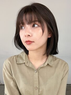 トレス(TRESS) ボブ 顔周りレイヤー 顔周りカット くびれ 表参道