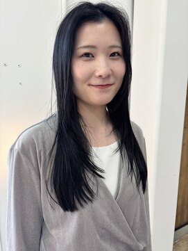 ハマモト ヤマ オオサカ(ハマモト Yama Osaka) 暗髪ロングレイヤー