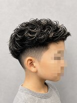 スター(STAR)&nbsp;キッズスパイキー×フェード｜おしゃれヘア
