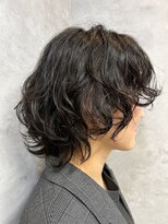 ハグ ニシコヤマ アトリエ(hug nishikoyama atelier) ウルフパーマミディアムウルフニュアンスパーマイメチェン