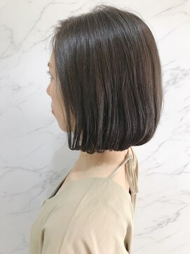 パティオン(PATIONN) 世代を問わず人気の前下がりボブ