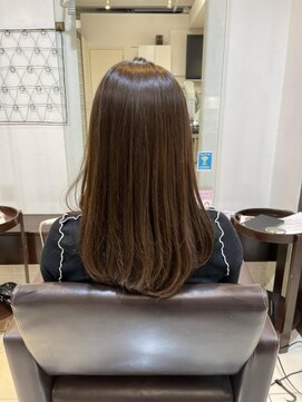 スティラ スムース 高田馬場(Stilla smooth) 酸熱トリートメントで天使の輪