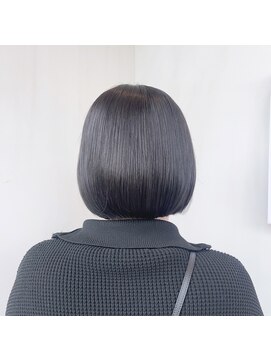 アライアオーロ(Alaiaolo) 透明感ブルーグレーカラー♪