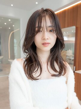 アンスリウム 吹田(Anthurium) ミディアムレイヤー/大人可愛い/髪質改善/シースルーバング