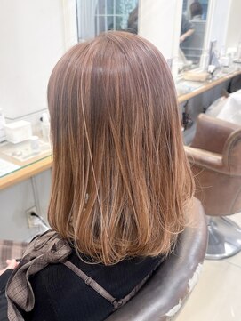 ネオリーブアイム 横浜西口店(Neolive aim) ピンクベージュ白髪ぼかしハイライト ボブ【横浜】k