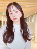 抜け感あふれる大人甘いシルクレイヤー