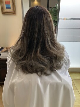 プリュム(PLUMS) バレイヤージュ