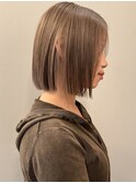 切りっぱなしボブミニボブハイトーンベージュカラー/木梨健太