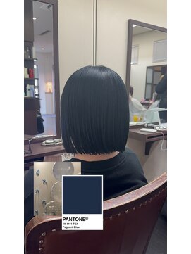 ヘアーアンドエステ サニープレイス(Hair&Esthe Sunny Place) 透明感ブルーブラック