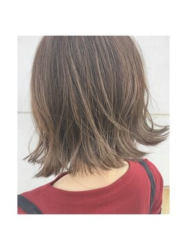 サーカス(circus) リーフベージュ/外ハネボブ